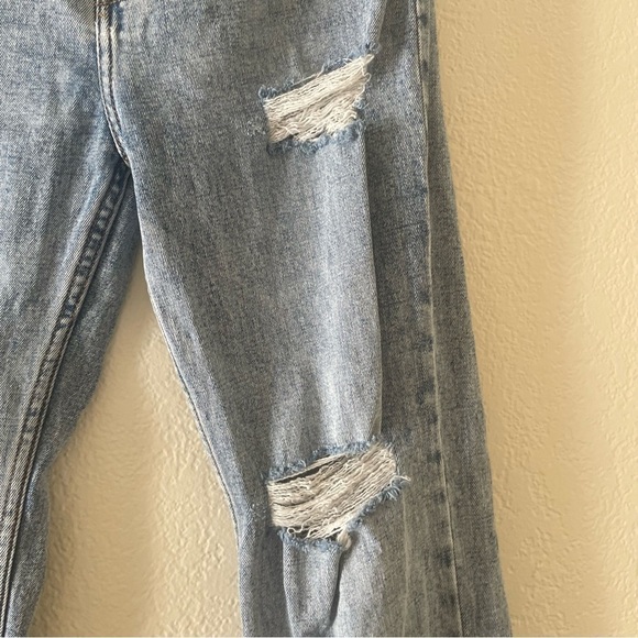 Abercrombie & Fitch Ankle Straight Ultra Highrise - Picture 3 of 4